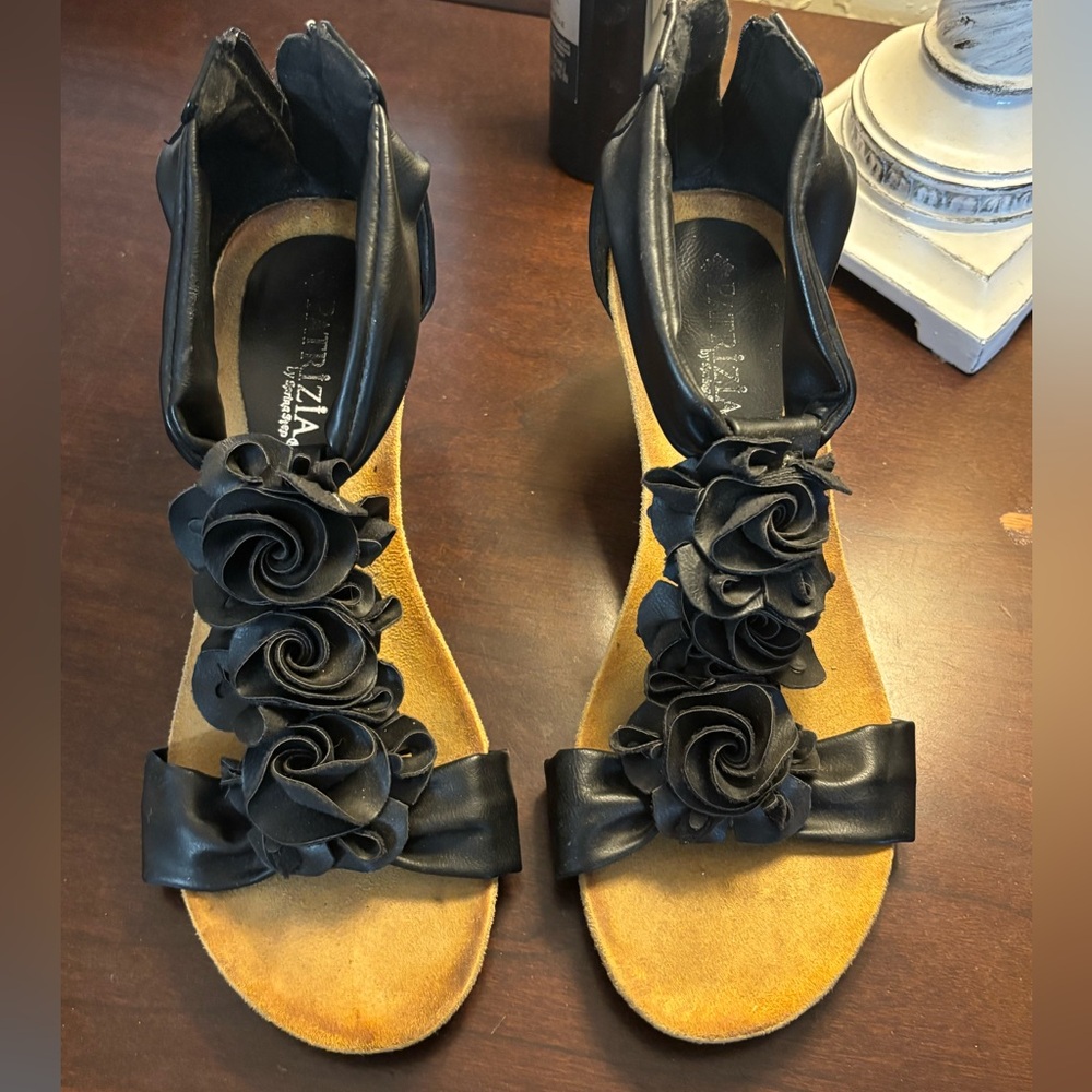 Black and Tan Harlequin-B Sandals